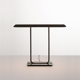 0052010A Artemide Tempio настольная лампа с плоским прямоугольным плафоном и двойной опорой