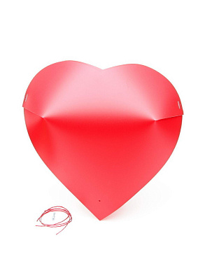 декоративный элемент в форме красного сердца