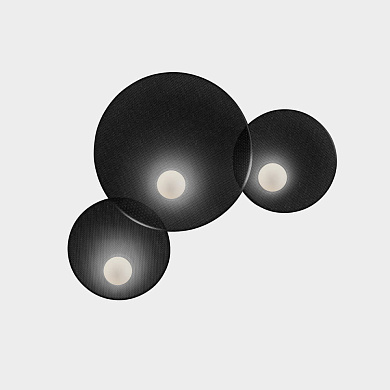 встраиваемый потолочный тройной светильник черного цвета