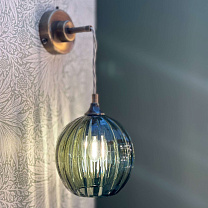 Hanging Petite Ball Wall Light серо-зеленый