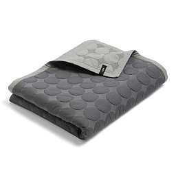AA253-A630-AB15-UTGÅTT Hay покрывало стеганое темно-серое с геометрическим узором