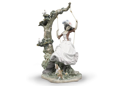 SWINGING WOMAN Фарфоровый декоративный предмет Lladro 1009163