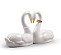 ENDLESS LOVE SWANS Фарфоровый декоративный предмет Lladro 1009304