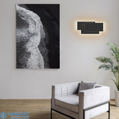 настенный светильник горизонтального формата с мягким двусторонним свечением