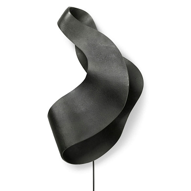 настенное бра скульптурной формы с направленным светом