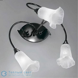 2662/3AP Cremasco Decor трехрожковое настенное бра с матовыми стеклянными плафонами на металлической основе