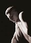 Фарфоровая статуэтка сидящего мужчины Scientia Lladro 01018018 — фото 2