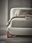 Softbay Деревянная двуспальная кровать с мягким изголовьем Porada
