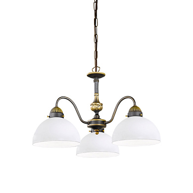 подвесная люстра с тремя плафонами из матового стекла