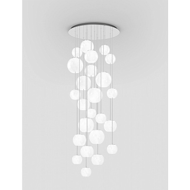 современная люстра с каскадным расположением плафонов