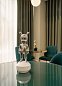 Фарфоровая статуэтка фантазийного персонажа The Silver Guest Lladro, малая модель 01007740 — фото 1