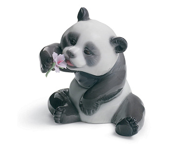 A CHEERFUL PANDA Фарфоровый декоративный предмет Lladro 1008358