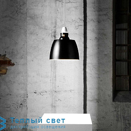 подвесной светильник с металлическим куполообразным плафоном чёрного цвета