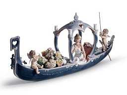1001870 Lladro Gondola Of Love фарфоровая композиция в лодке с женщиной и мужчиной