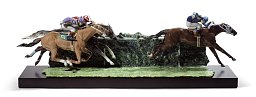 Фарфоровая скульптура скаковых лошадей с жокеями At the Derby Lladro, лимитированная серия 01001967