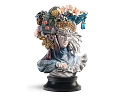 1001958 Lladro High Porcelain фарфоровая фигурка мальчика с венком цветов