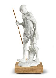 Фарфоровая статуэтка Махатмы Ганди Mahatma Gandhi Lladro 01009379