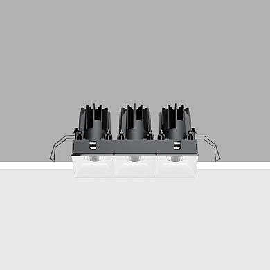 Встраиваемый в потолок светильник Laser-Blade-L High Contrast iGuzzini