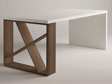J-TABLE Стол / письменный стол Casamania & Horm