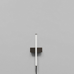 231053 101 Copenhagen Stick настенный светильник с тонким вертикальным стержнем и бронзовым корпусом