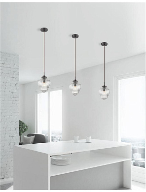 подвесной светильник с прозрачными стеклянными плафонами цилиндрической формы