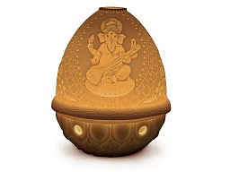 1017391 Lladro The Spirit Of India аккумуляторная настольная лампа с фарфоровым корпусом и орнаментом